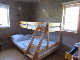 Schlafzimmer im Erdgeschoss (rechts)