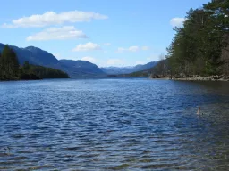 Stemningsfullt bilde av Vråvatn